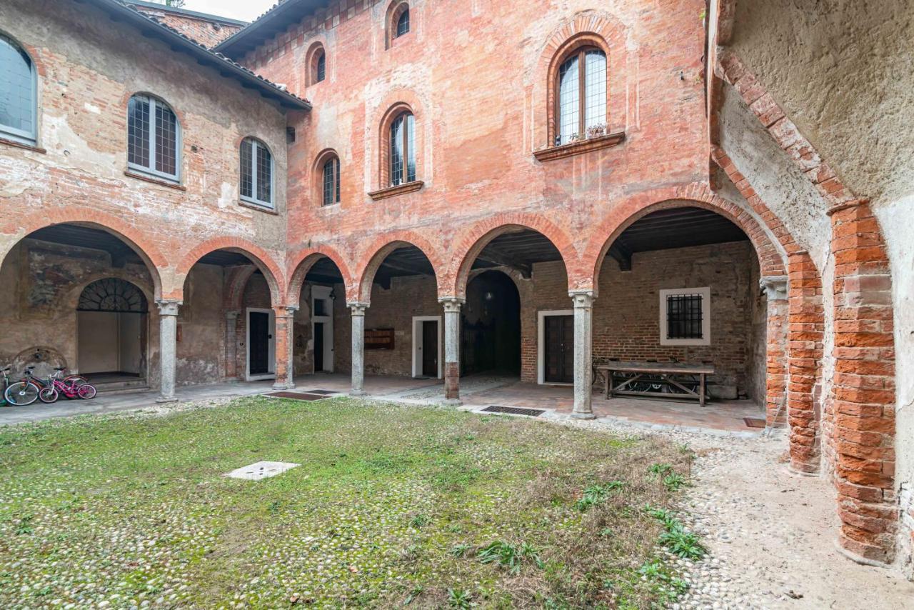 House Of Foscolo - Palazzo Cornazzani - By Host4U Daire Pavia Dış mekan fotoğraf